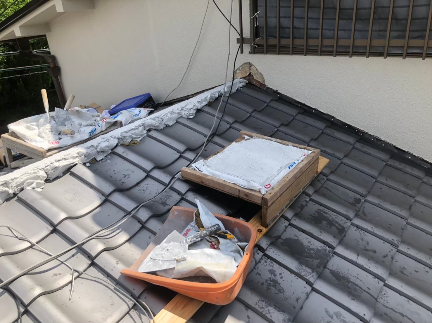 日本瓦葺き工事